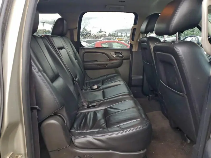 2014 CHEVROLET SUBURBAN K1500 LT  