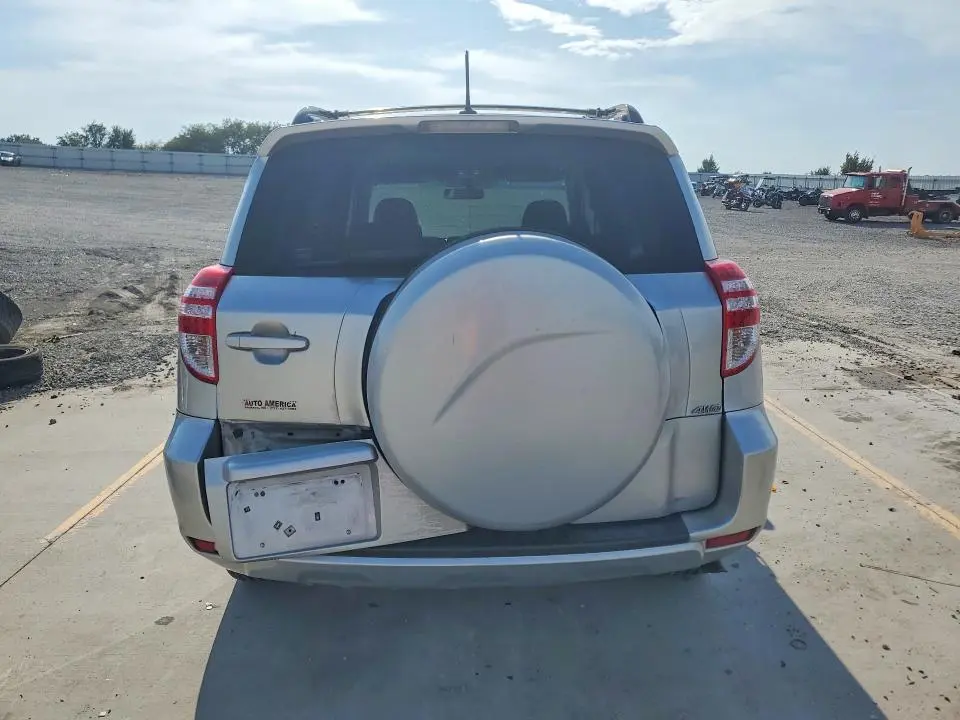 2011 TOYOTA RAV4 BASE  