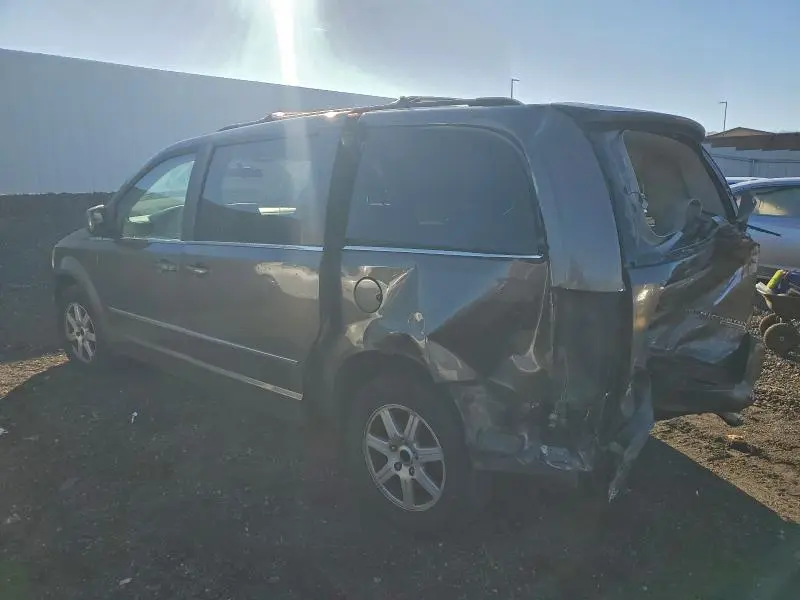 2010 CHRYSLER TOWN & COUNTRY TOURING  