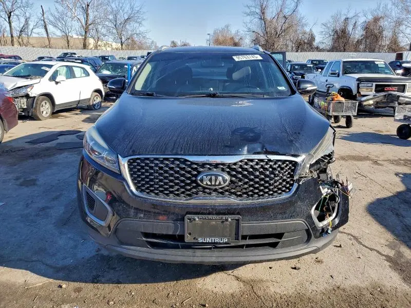2016 KIA SORENTO LX  