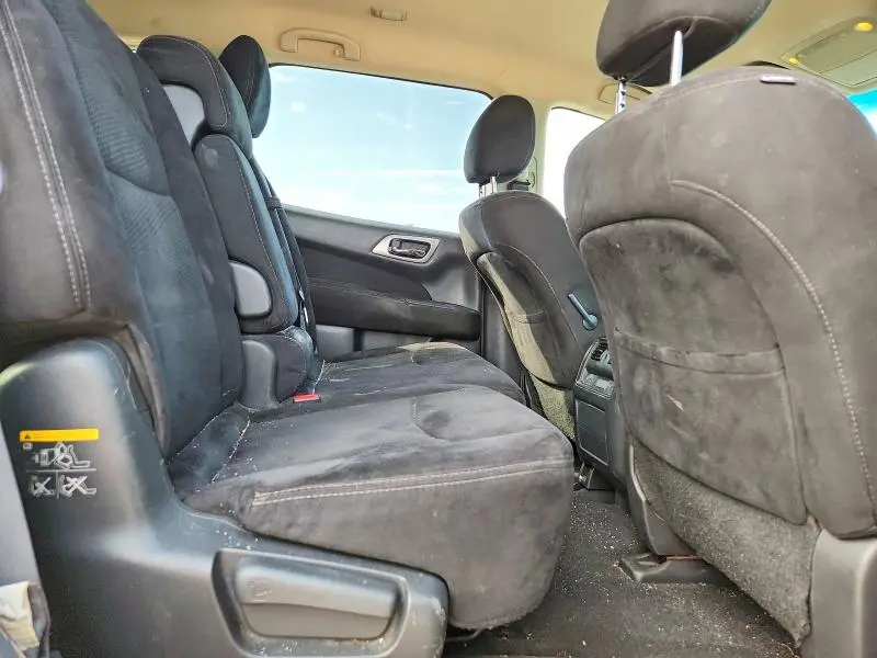 2014 NISSAN PATHFINDER SV  