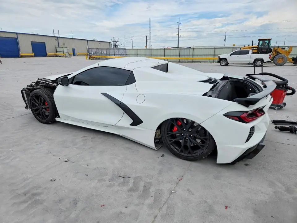 2025 CHEVROLET CORVETTE STINGRAY 2LT  