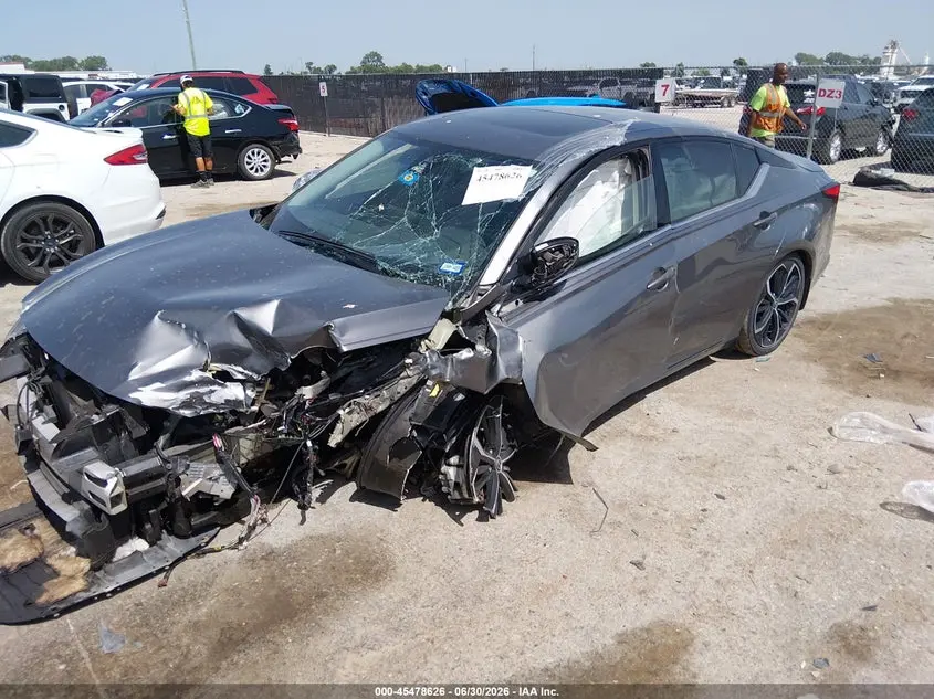 2024 NISSAN ALTIMA SR FWD