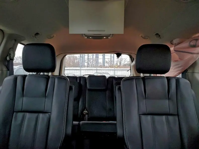 2015 CHRYSLER TOWN & COUNTRY LX  