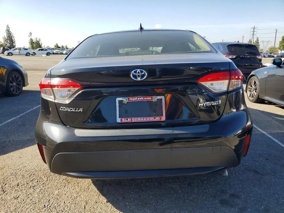 2022 TOYOTA COROLLA LE  