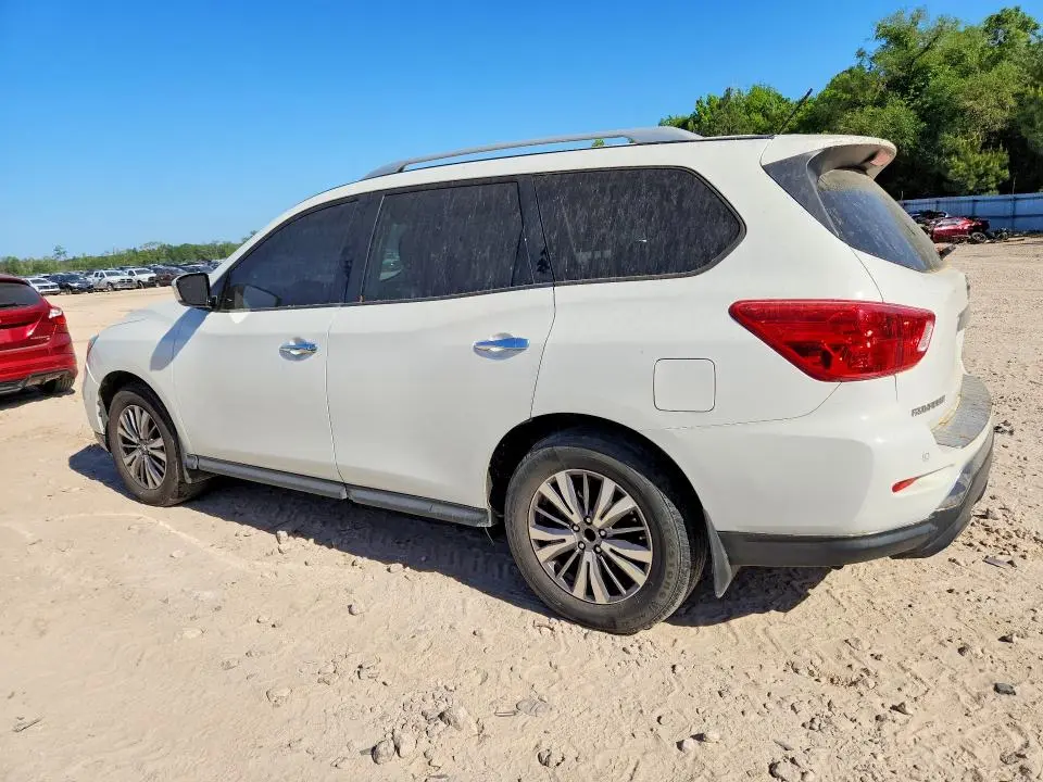2017 NISSAN PATHFINDER SV  