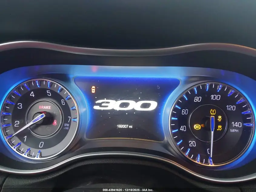 2015 CHRYSLER 300 LIMITED