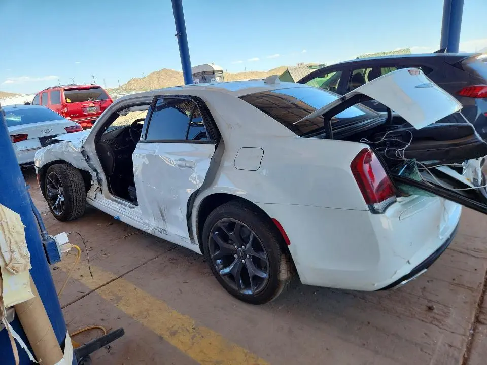 2023 CHRYSLER 300 S  