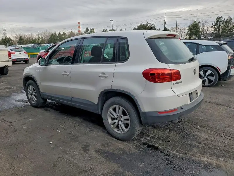2013 VOLKSWAGEN TIGUAN S  