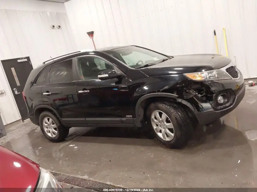 2011 KIA SORENTO LX