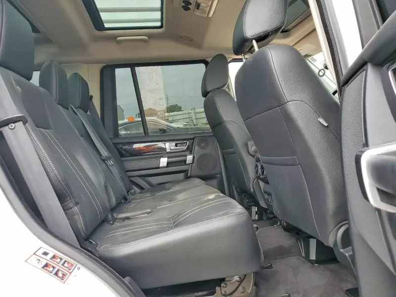 2016 LAND ROVER LR4 HSE  