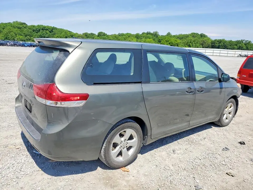 2013 TOYOTA SIENNA L 7-PASSENGER  