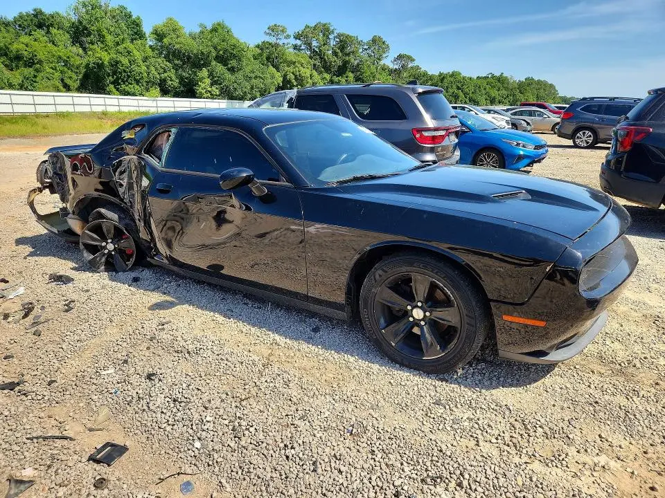 2015 DODGE CHALLENGER SXT  