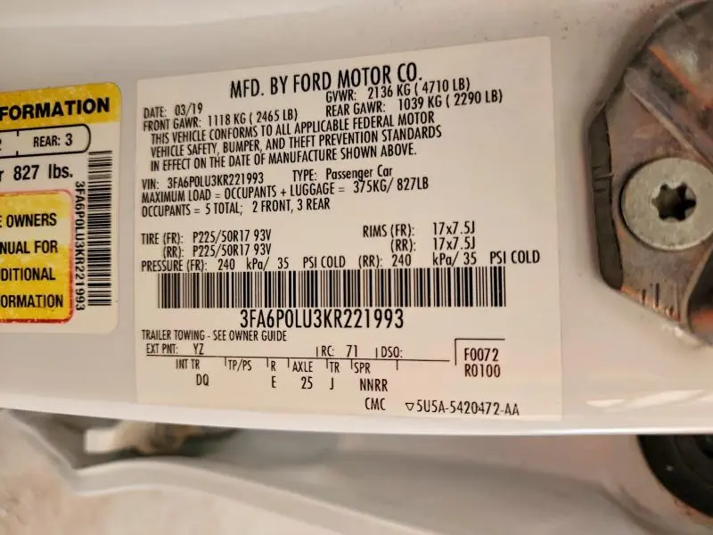 2019 FORD FUSION SE  
