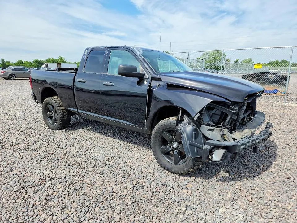 2013 RAM 1500 ST  