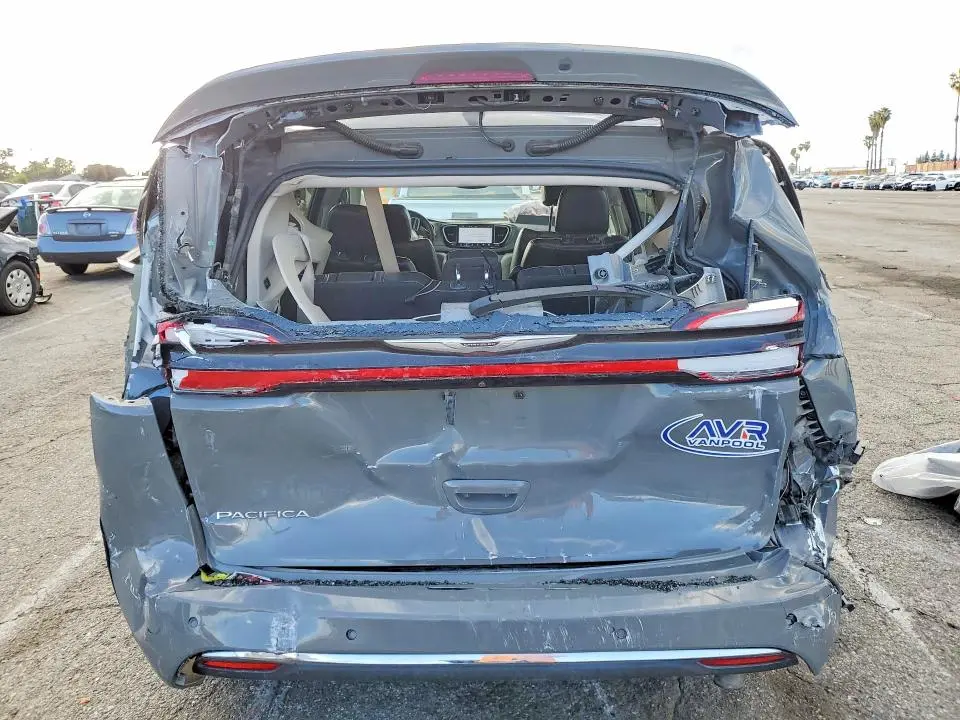 2022 CHRYSLER PACIFICA TOURING L  