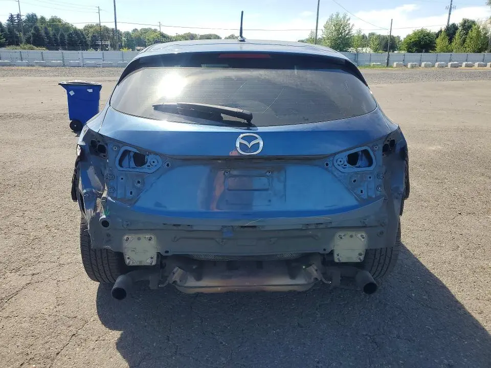 2017 MAZDA 3 TOURING  