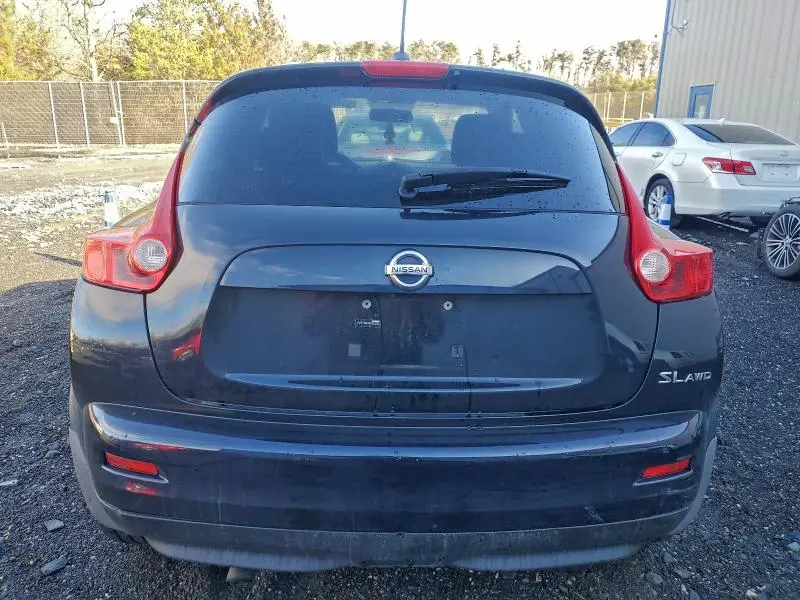 2011 NISSAN JUKE S  