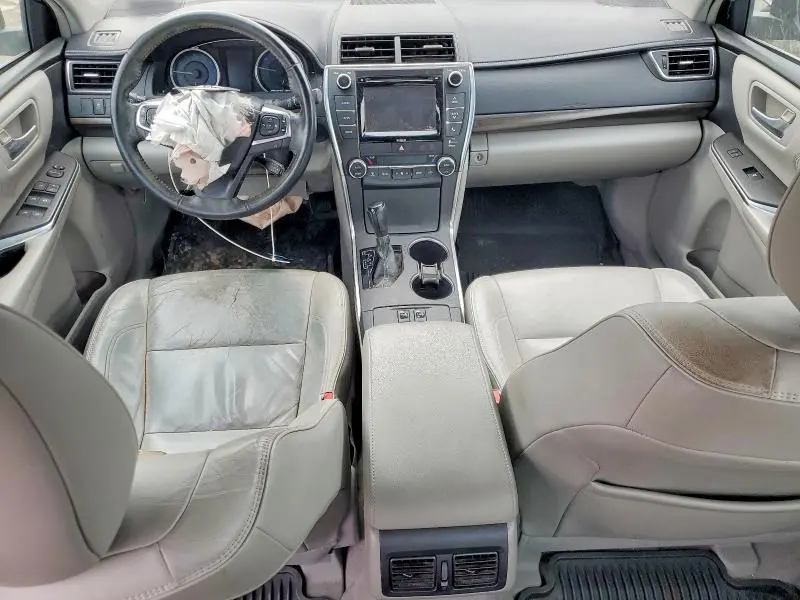 2016 TOYOTA CAMRY XLE  