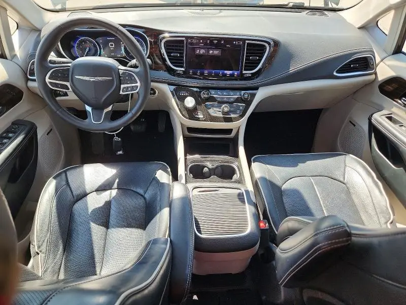 2022 CHRYSLER PACIFICA LIMITED  
