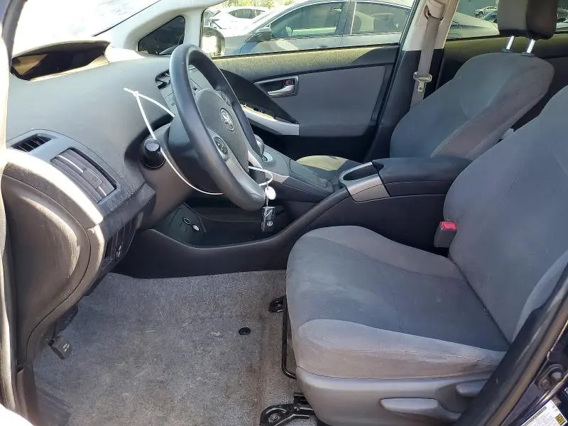 2013 TOYOTA PRIUS TWO  