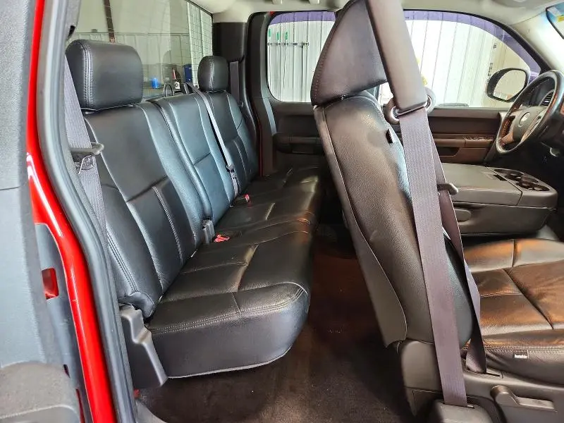 2011 CHEVROLET SILVERADO K1500 LT  