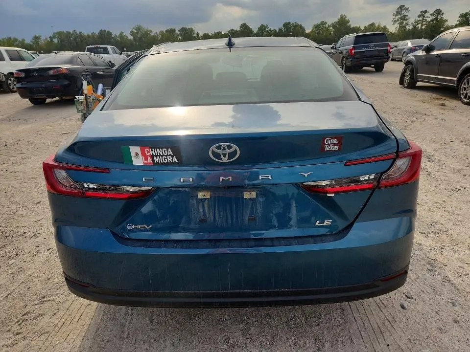 2025 TOYOTA CAMRY LE  