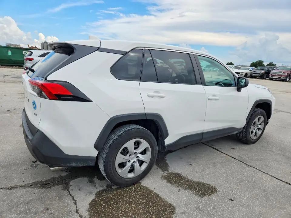 2023 TOYOTA RAV4 LE  