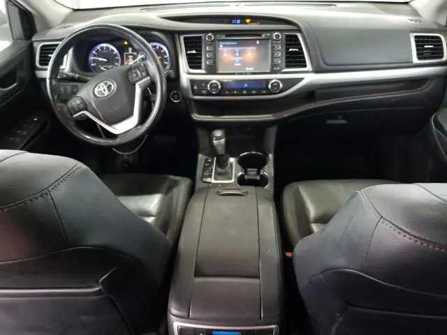 2016 TOYOTA HIGHLANDER XLE  