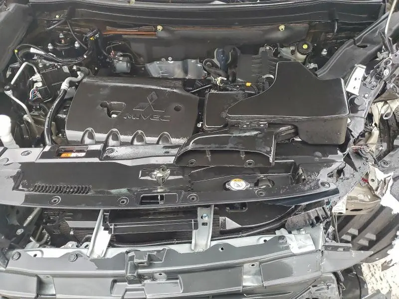 2019 MITSUBISHI OUTLANDER SE  