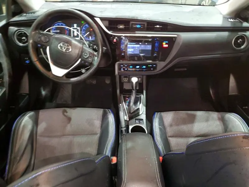 2019 TOYOTA COROLLA SE  