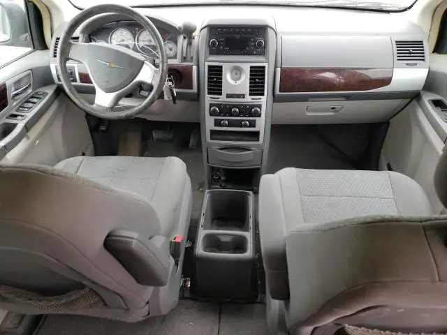 2010 CHRYSLER TOWN & COUNTRY TOURING  