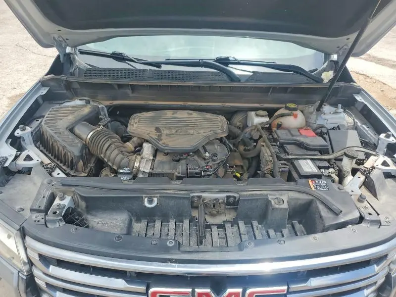 2022 GMC ACADIA AT4  