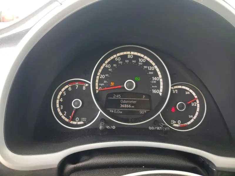 2013 VOLKSWAGEN BEETLE   