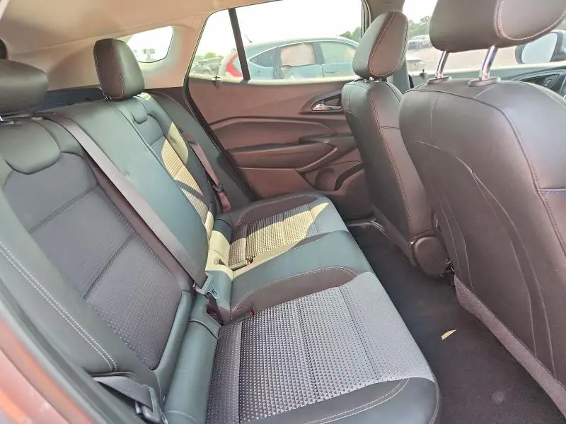 2025 CHEVROLET TRAX 1LT  