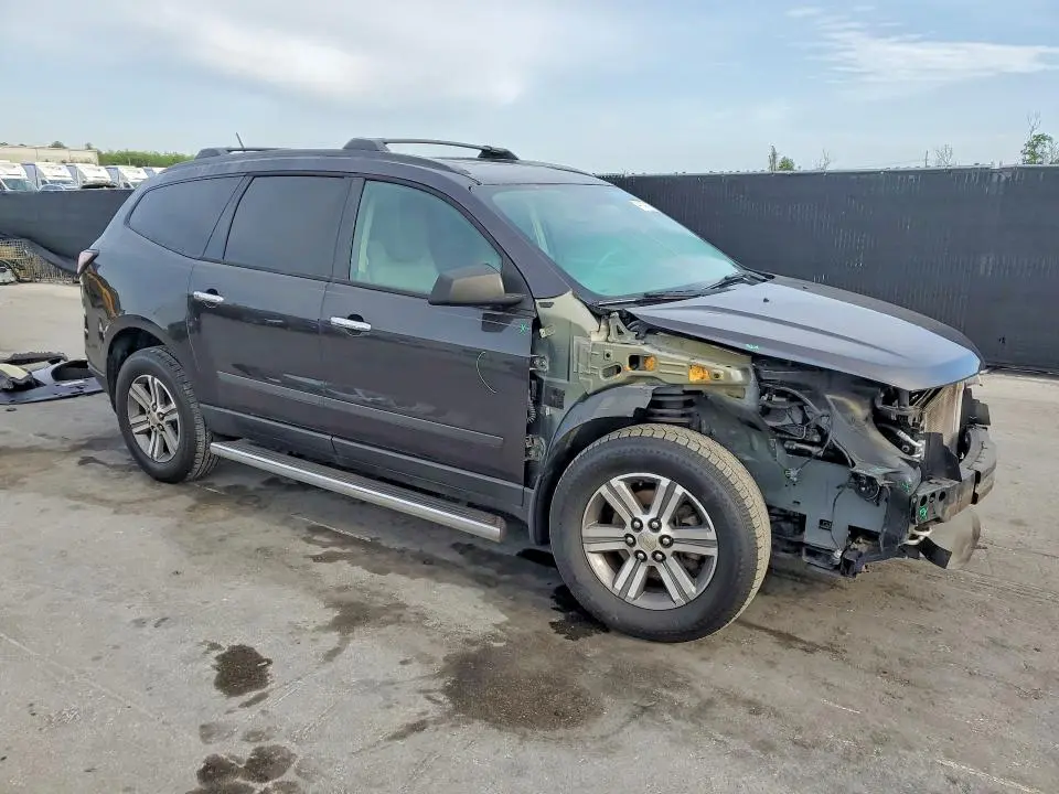 2017 CHEVROLET TRAVERSE LS  