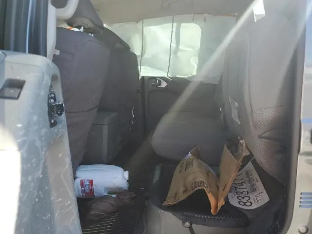 2017 NISSAN FRONTIER S