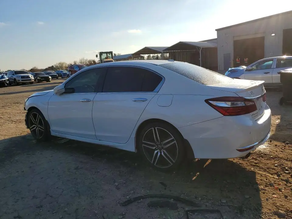 2017 HONDA ACCORD TOURING  