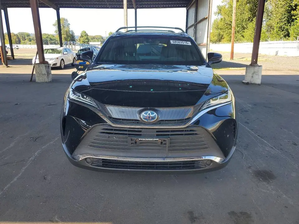 2021 TOYOTA VENZA XLE  