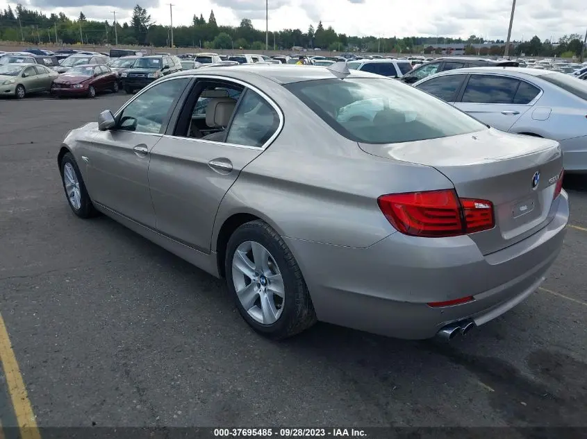 2011 BMW 5 SERIES 528I