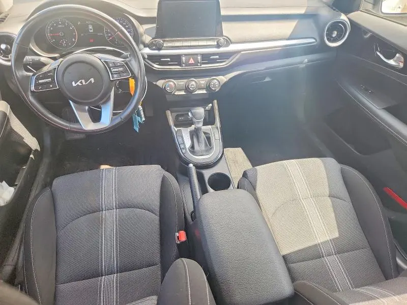 2023 KIA FORTE EX  