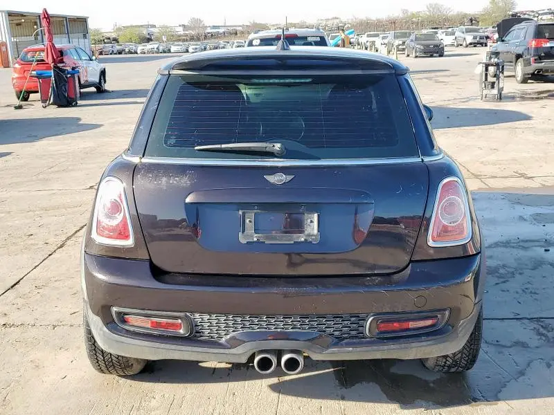 2013 MINI COOPER S