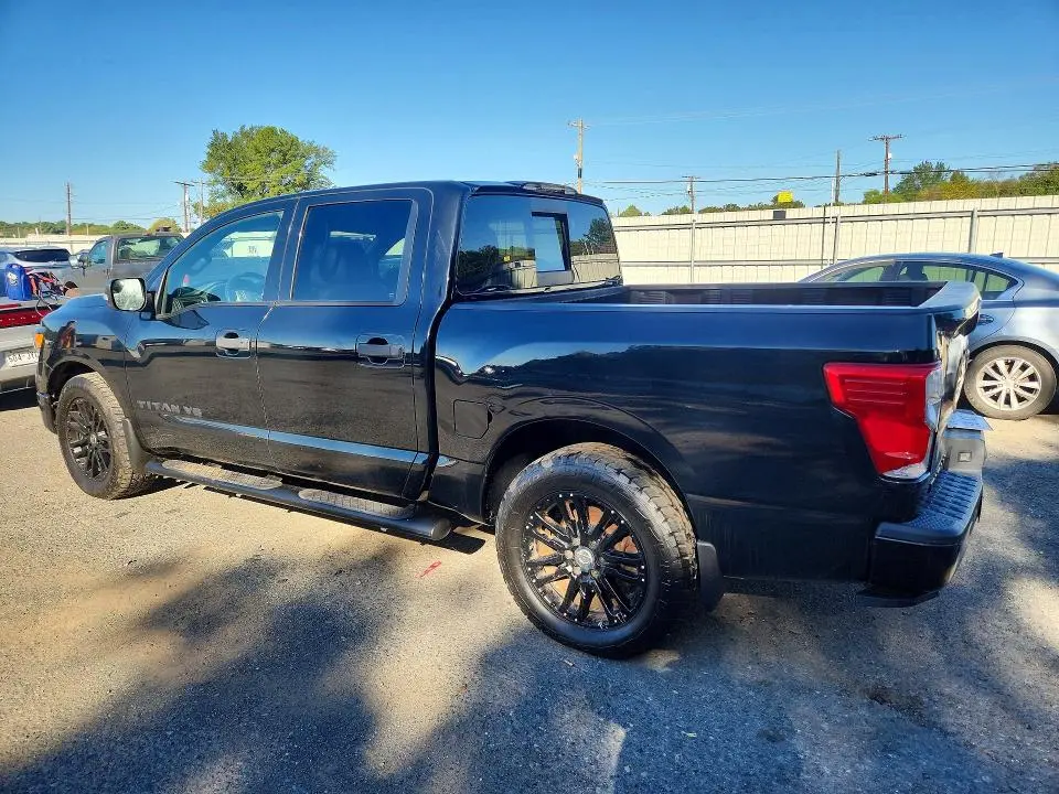 2019 NISSAN TITAN SV  