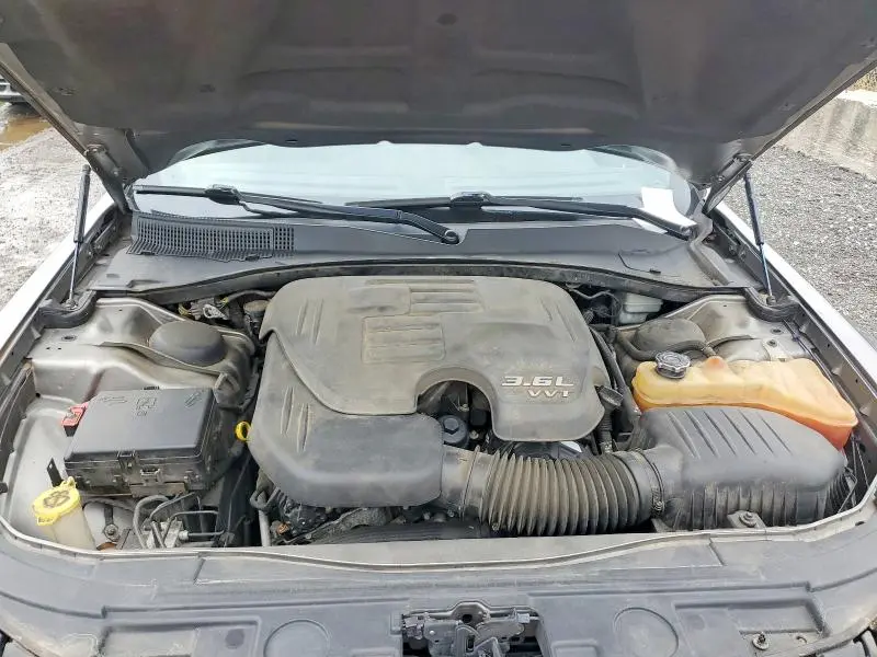 2011 CHRYSLER 300 LIMITED  