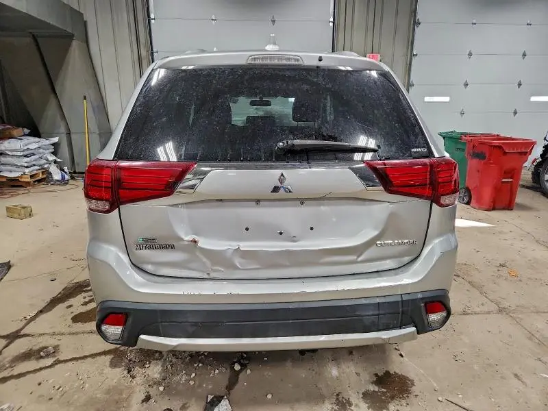 2018 MITSUBISHI OUTLANDER SE  
