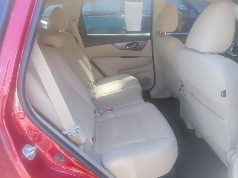 2016 NISSAN ROGUE SV  