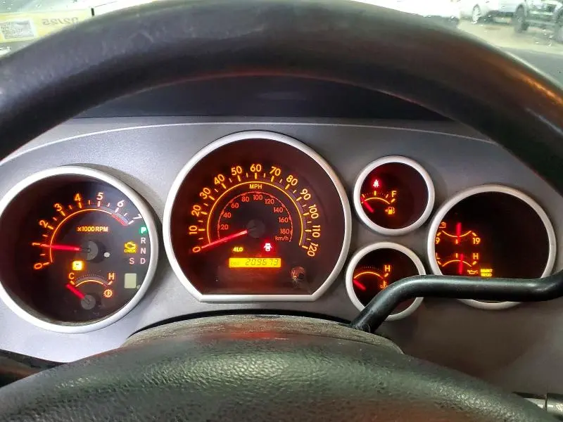 2011 TOYOTA TUNDRA DOUBLE CAB SR5  