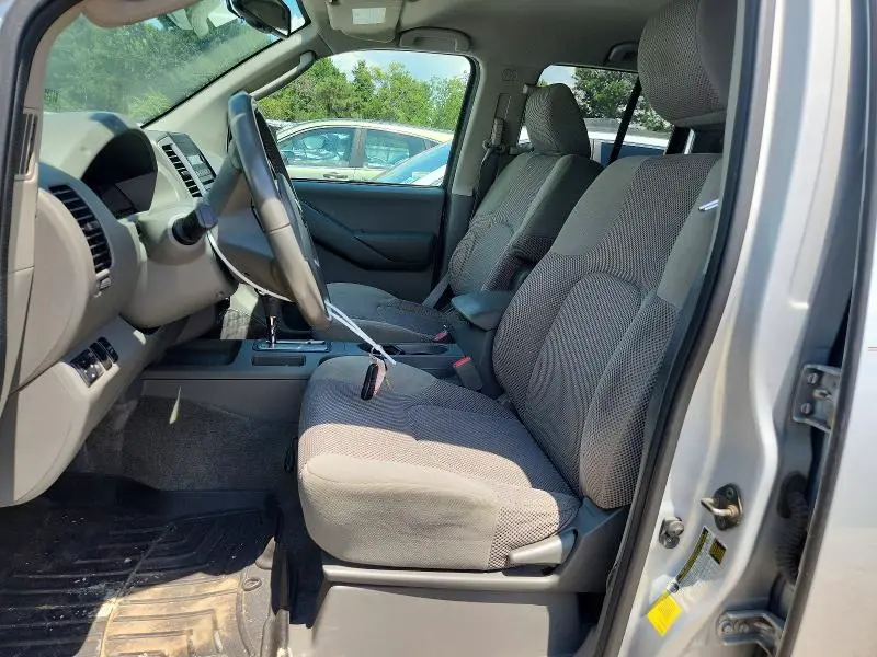 2011 NISSAN FRONTIER S  