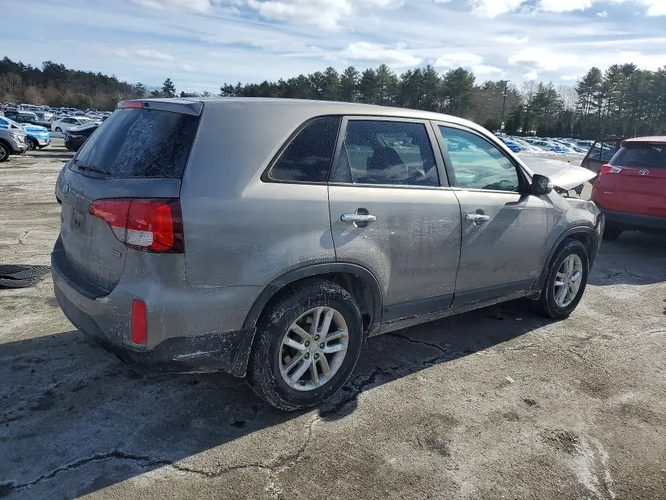 2014 KIA SORENTO LX  