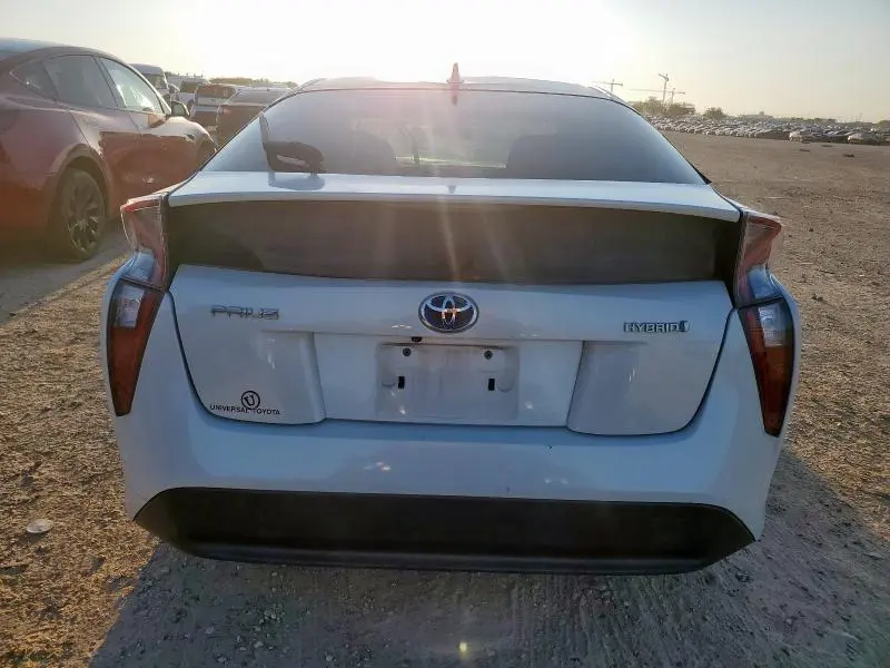 2016 TOYOTA PRIUS   